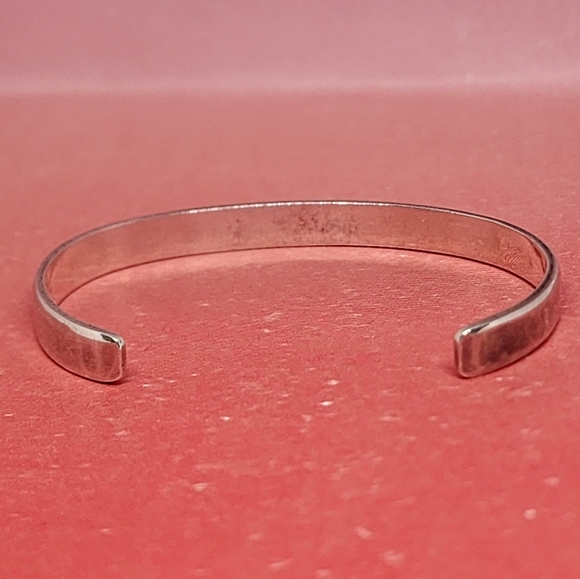 Leroy Honyaktewa Hopi Sterling Wave Cuff - Picture 2 of 5